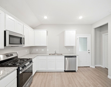 815 Jefferson Avenue - Photo Thumbnail 21
