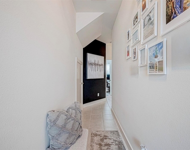 6021 Cypress Street - Photo Thumbnail 9