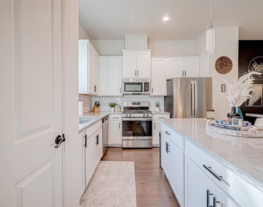 6021 Cypress Street - Photo Thumbnail 16