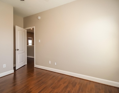 2523 Flycatcher Cove Drive - Photo Thumbnail 12