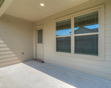 23603 Umbrella Pine - Photo Thumbnail 37