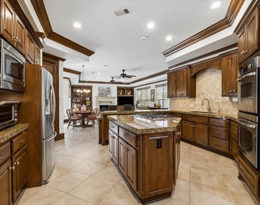 14339 Shadow Garden Lane - Photo Thumbnail 13