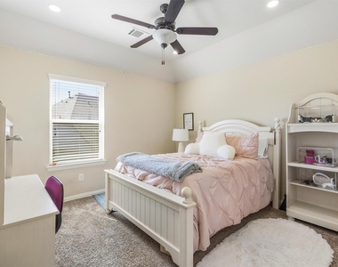 27235 Aspen Falls Lane - Photo Thumbnail 36