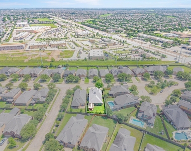 27235 Aspen Falls Lane - Photo Thumbnail 39