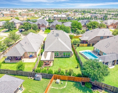 27235 Aspen Falls Lane - Photo Thumbnail 41