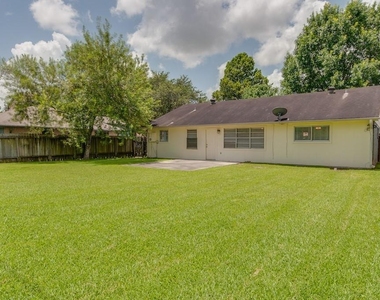 2515 Heritage Colony Drive - Photo Thumbnail 14