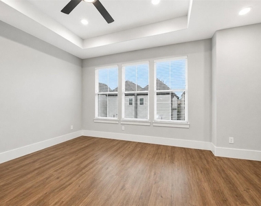 1421 W 23rd Street - Photo Thumbnail 25