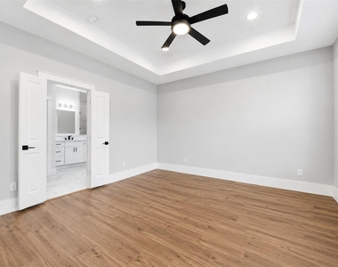 1421 W 23rd Street - Photo Thumbnail 26