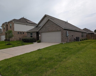 7020 Terra Lane - Photo Thumbnail 2