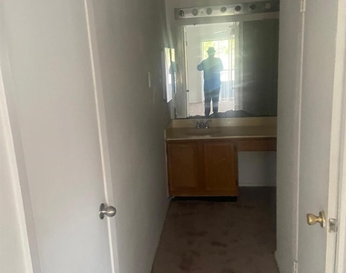 10555 Turtlewood Court - Photo Thumbnail 6