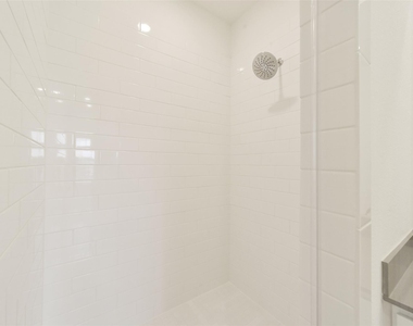 5603 Foggy Vine Court - Photo Thumbnail 13