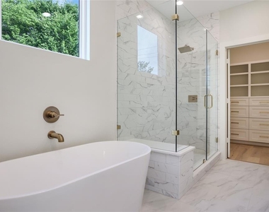 1112 Dart Street - Photo Thumbnail 10