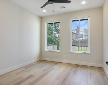 1112 Dart Street - Photo Thumbnail 13