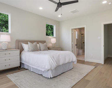 1112 Dart Street - Photo Thumbnail 9