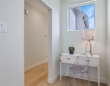 1112 Dart Street - Photo Thumbnail 15