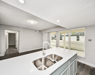 781 Country Place Drive - Photo Thumbnail 13