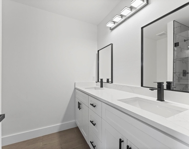 8205 Carver Road - Photo Thumbnail 13
