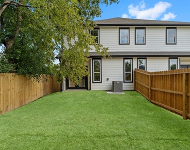 8205 Carver Road - Photo Thumbnail 22