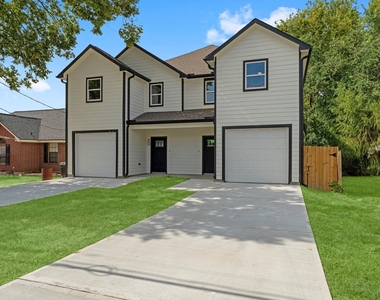 8205 Carver Road - Photo Thumbnail 25