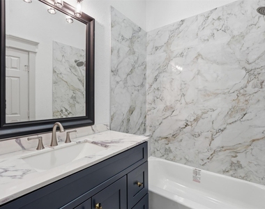 514 Vincent Street - Photo Thumbnail 11