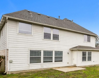6207 Winter Oak Street - Photo Thumbnail 14