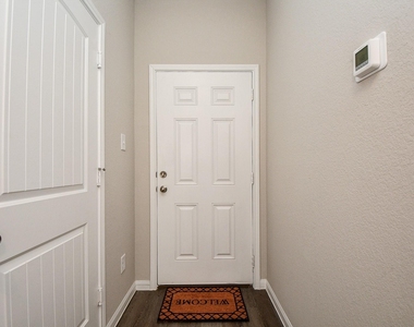 22115 Imperious Parkway - Photo Thumbnail 3