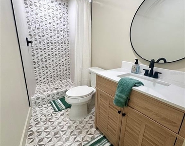 3022 Beach Boulevard S - Photo Thumbnail 17