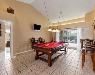 14122 Newcastle Avenue - Photo Thumbnail 10