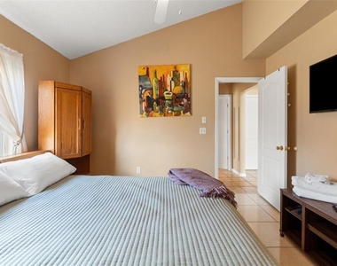 14122 Newcastle Avenue - Photo Thumbnail 37