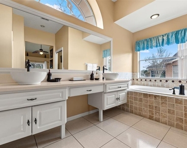 14122 Newcastle Avenue - Photo Thumbnail 46