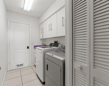 14122 Newcastle Avenue - Photo Thumbnail 62
