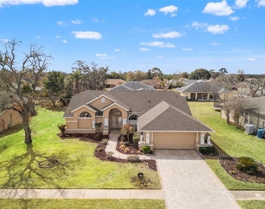 14122 Newcastle Avenue - Photo Thumbnail 5