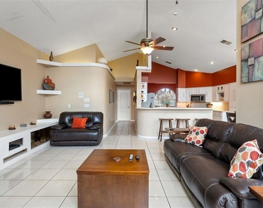 14122 Newcastle Avenue - Photo Thumbnail 28