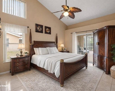 14122 Newcastle Avenue - Photo Thumbnail 3