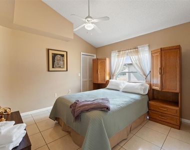 14122 Newcastle Avenue - Photo Thumbnail 36