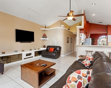 14122 Newcastle Avenue - Photo Thumbnail 29