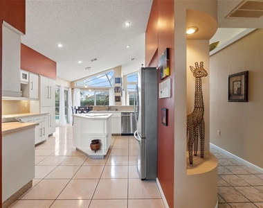 14122 Newcastle Avenue - Photo Thumbnail 18