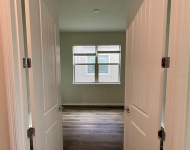 3323 Monroe Meadows Drive - Photo Thumbnail 16