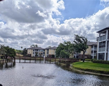 4211 Chatham Oak Court - Photo Thumbnail 14