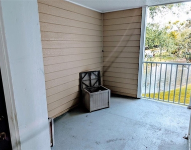 4211 Chatham Oak Court - Photo Thumbnail 4