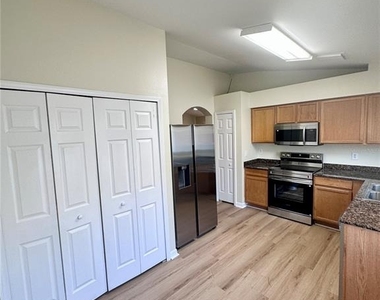 11030 Whittney Chase Drive - Photo Thumbnail 15