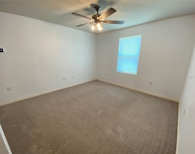 204 Gladiola Court - Photo Thumbnail 20