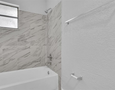2551 26th Avenue S - Photo Thumbnail 14