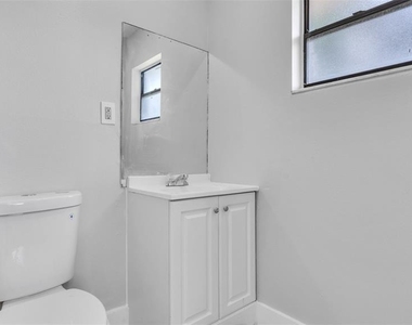 2551 26th Avenue S - Photo Thumbnail 21