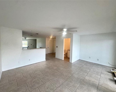 9201 Tudor Drive - Photo Thumbnail 7