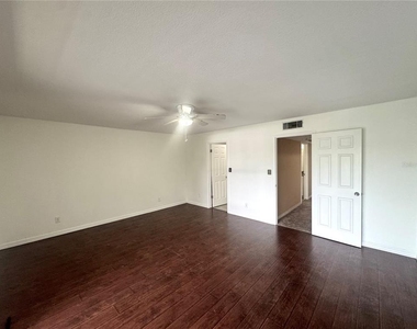 9201 Tudor Drive - Photo Thumbnail 9