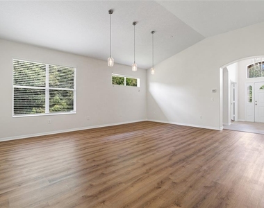 31421 Anniston Drive - Photo Thumbnail 4