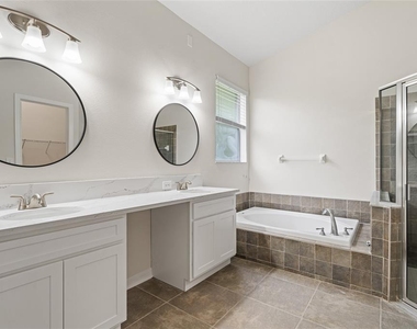31421 Anniston Drive - Photo Thumbnail 17