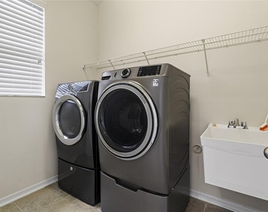 31421 Anniston Drive - Photo Thumbnail 24