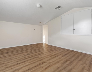 31421 Anniston Drive - Photo Thumbnail 23